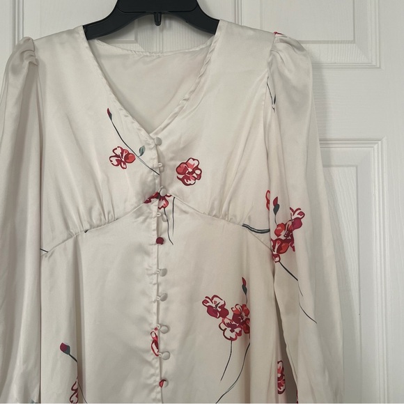 Cream Long-Sleeve Floral Button-Front Midi Dress - Picture 2 of 6